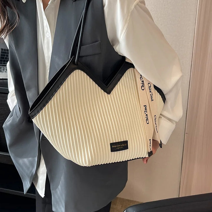 Montelucce Eleganza Tote