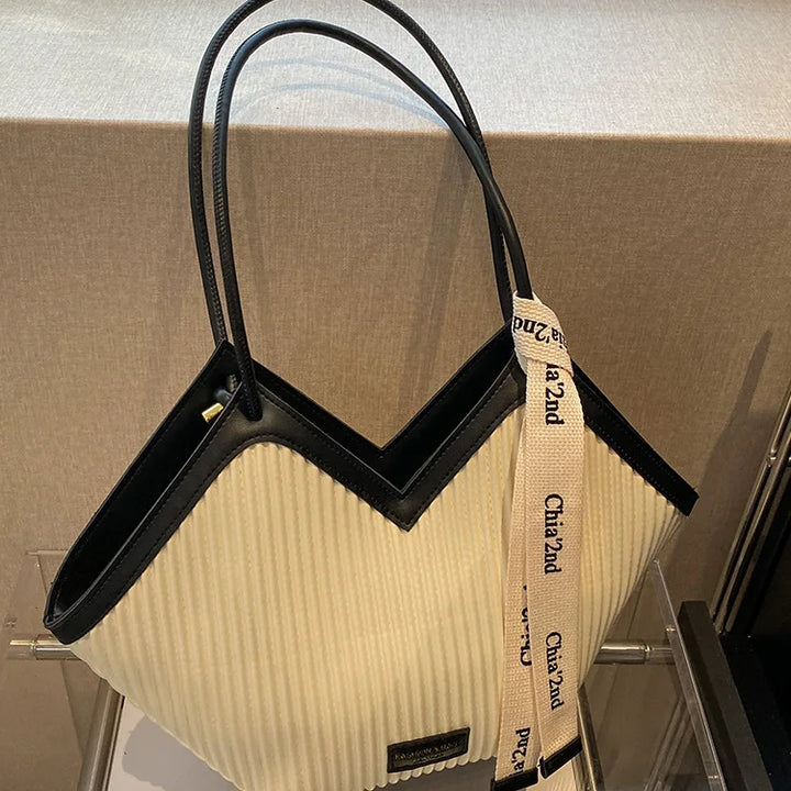 Montelucce Eleganza Tote