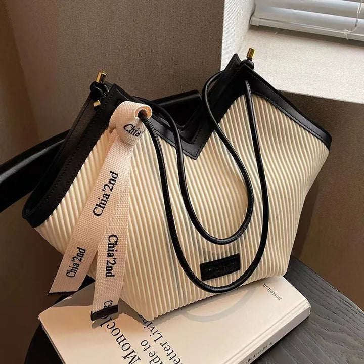 Montelucce Eleganza Tote