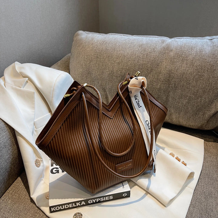 Montelucce Eleganza Tote